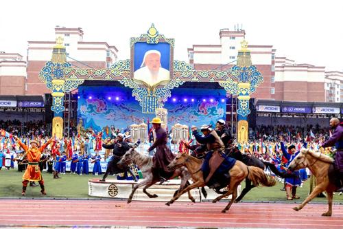 Үндэсний их баяр наадмын найруулагчийн багийг нээлттэй сонгон шалгаруулна