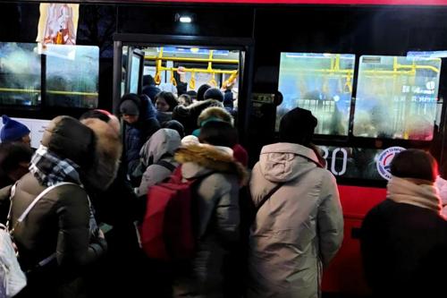 Нийтийн тээвэр Евро-5 түлш ашигласнаар хар утаа хаяхгүй болсон гэв