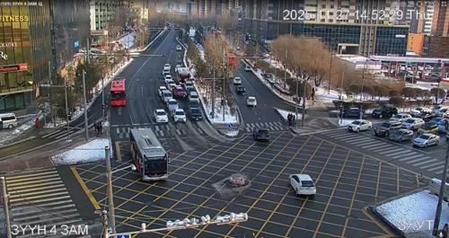 Өнөөдрөөс Офицеруудын ордноос Ботаникийн автобусны замын нэгдүгээр эгнээг чөлөөлнө