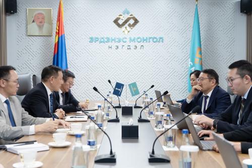 Хархорум хотын бүтээн байгуулалтад “Эрдэнэс Монгол” нэгдэл хамтран ажиллах санамж бичиг байгууллаа