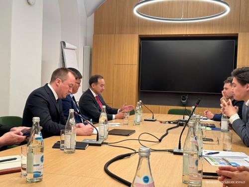 Хууль зүйн байнгын хорооны дарга Д.Цогтбаатар ХБНГУ-д ажиллав