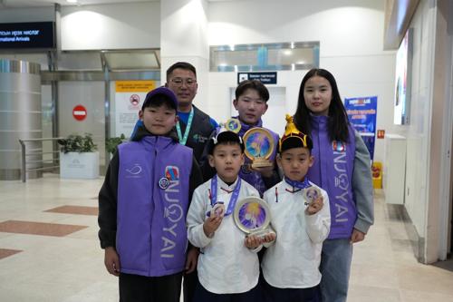 14 настай хүү дрон кодчиллоор дэлхийн аварга боллоо