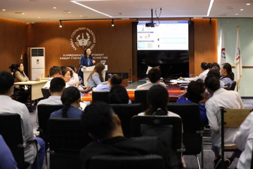 Xавдар судлалын үндэсний төвийн эмч, мэргэжилтнүүдэд сургалт зохион байгууллаа