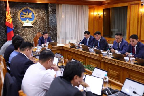 ЗГ: Эдийн засгийн эрх чөлөөний тухай анхдагч хуулийн төсөл болон Татварын багц хуулийн төслийг хэлэлцэж байна