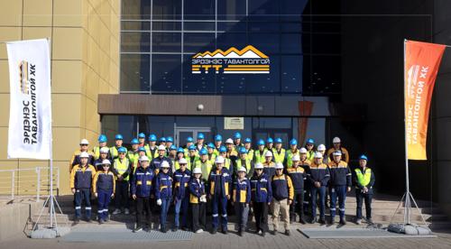 “ЭРДЭНЭС ТАВАНТОЛГОЙ” ХК ХАРИЛЦАГЧДАДАА ШИНЭ БҮТЭЭГДЭХҮҮНЭЭ ТАНИЛЦУУЛЛАА