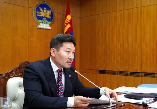 Шадар сайд Х.Ганхуяг УОК-ын шуурхай хуралдаан зарлаж 21 аймгийн удирдлагад үүрэг чиглэл өглөө