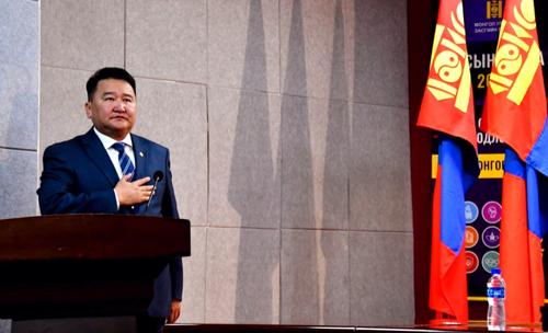 Баянхонгор аймгийн Засаг даргад Э.Энхбатыг нэр дэвшүүллээ