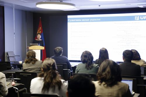 Судлаачдын эрдэм шинжилгээний бүтээлүүдийн хэлэлцүүлэг зохион байгууллаа