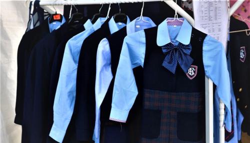 Боловсролын яамнаас ЕБС-ийн дүрэмт хувцсанд "поло" цамц нэмж оруулах санал хүргүүлжээ