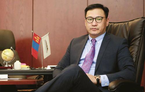 Б.Ганхуяг Чингэлтэй дүүргийн ЭХАШ-ны нийт шүүгчээс татгалзсан тул хэлэлцүүлэг тодорхойгүй хугацаагаар хойшиллоо