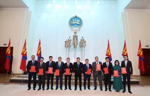 Ерөнхий сайд Л.Оюун-Эрдэнэ Засгийн газрын гишүүдээ томиллоо