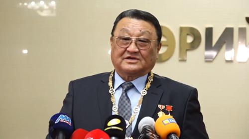 Ж.Гүррагчаа: Би монголчуудынхаа буян хишгийг олон удаа хүртлээ