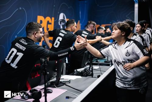 The MongolZ баг IEM Cologne 2025 тэмцээний плей-оффын шатанд шалгарлаа