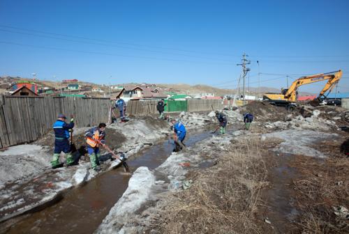 Цас эрчимтэй хайлах тул шар усны үерээс сэрэмжлэхийг анхааруулж байна