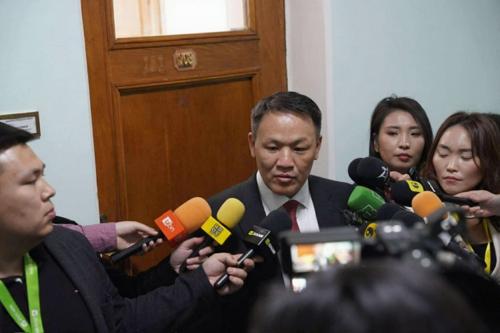 Н.Номтойбаяр: Төмөр замын төсөлтэй холбоотой асуудлыг Х.Баттулгаас л асуух хэрэгтэй