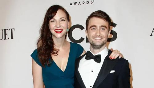 Жүжигчин Даниел Рэдклифф үрийн зулай үнэрлэв