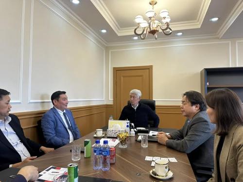 Эрдэнэт үйлдвэр ТӨҮГ Үндэсний давхар даатгал ХК-тай хамтран ажиллах гэрээ байгууллаа