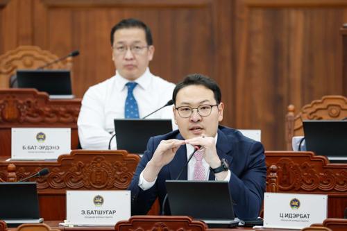 Зээлийн мэдээллийн тухай хуульд нэмэлт, өөрчлөлт оруулах тухай хуулийн төслийг хэлэлцэх эсэхийг УИХ дэмжлээ