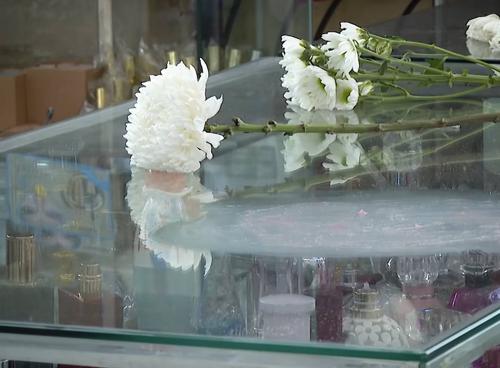 Нөхрийнхөө гарт амиа алдсан эмэгтэй цагдаад хандаж, хүүхдүүдийн хамт хамгаалах байранд очиж байжээ