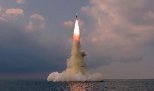 БНАСАУ шинэ төрлийн пуужин туршжээ