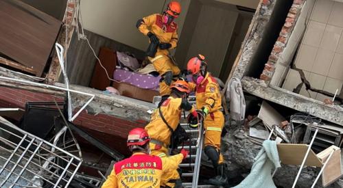 Тайваньд газар хөдөлсний улмаас долоон хүн амиа алджээ