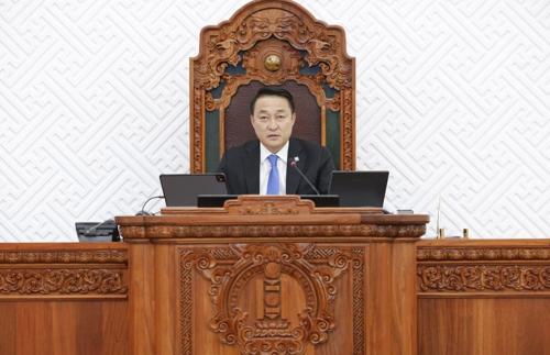 Хувийн хэвшлийн бизнесийн орчныг сайжруулах санаачилгыг дэмжин ажиллана