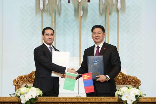 Монгол, Туркменистаны харилцаа, хамтын ажиллагааг хөгжүүлэх 14 баримт бичигт гарын үсэг зурлаа