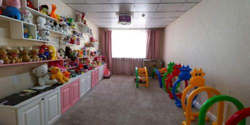 Тусгай хэрэгцээт хүүхдийн төрөлжсөн асрамжийн төвийн барилгын ажлыг эхлүүллээ