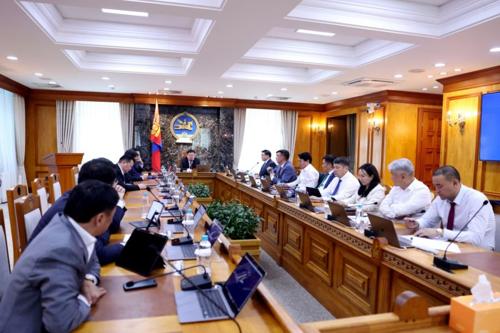 Засгийн газар 100 хоногт хэрэгжүүлэх ажлын төслийг хэлэлцлээ