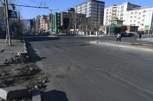 "Макс Молл"-оос Ахуйн үйлчилгээний уулзвар хүртэлх замыг хаана