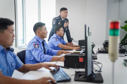 Дүүргүүдийн телекамерын хяналтын дэд төвүүдэд цагдаагийн алба хаагчдыг 24 цагаар ажиллуулж эхэллээ