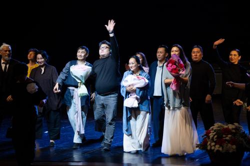 “Орфей” театрын "Амьдрахуй" жүжиг Тувад намрын үзвэрийн нээлтээ хийлээ