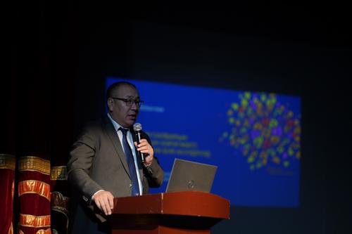 ХХААХҮЯ, МХЕГ, БШУЯ “тэнэсэн” Ч.Энх-Амгалан Соёлын яаманд ажиллаж байна