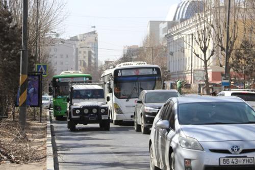 ЭЕШ өгөх сурагчид нийтийн тээврээр үнэгүй зорчиж байна