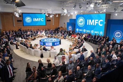 “ТОДОРХОЙГҮЙ” нөхцлөөс болж дэлхийн томоохон улсууд эдийн засгаа агшааж  байна