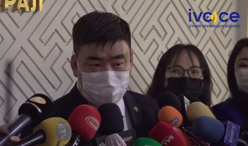 Ц.Идэрбат: Андлалын хөшөөг одоо яриад яахав,  хуучин сэдэв