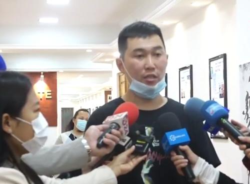 Комедиан Д.Амартүвшин зөрчлийн хуулиар 500 мянган төгрөгөөр торгууллаа