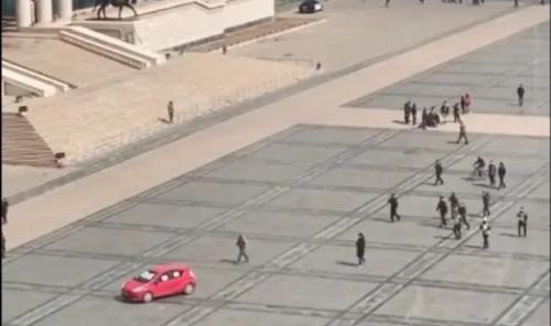 ТЦА: Сүхбаатарын талбайгаар давхисан жолооч согтуу байсан