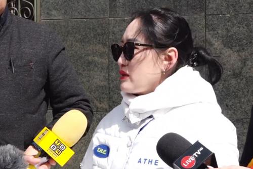 Хүчирхийлэл үйлдсэн ёсзүйгүй үйлдлээ зөвтгөж буй Г.Ундрамыг УИХ-ын гишүүнээс татахыг шаардлаа