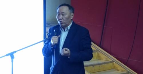 Хөгжлийн банкны шүүх хуралд сайд асан Фортуна Н.Батбаяр болон тухайн үед Ерөнхий сайд байсан Н.Алтанхуяг нар оролцож байна