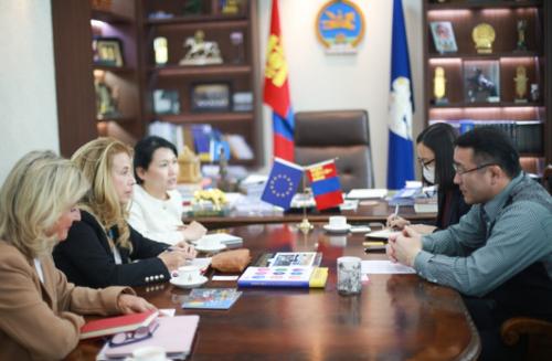 Амны хөндийн эрүүл мэндийн тусламж, үйлчилгээний төвийг Европын холбооны санхүүжилтээр барина