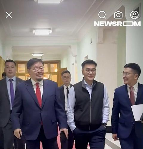 Лодой хүү чөмөг суув уу?