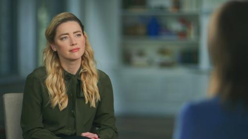 Амбер Херд одоог хүртэл Жонни Деппийг хайрладаг гэжээ