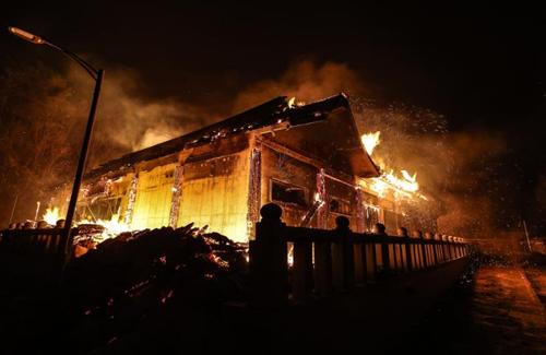 БНСУ:Гал түймрийн улмаас 18 хүн нас барлаа