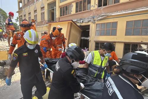 Мьянмарын газар хөдлөлтийн улмаас нас барсан хүний тоо 2000-ыг давжээ