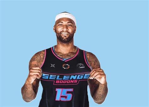 Демаркуз Казинс сэлэнгэ бодонсд эргэн ирнэ